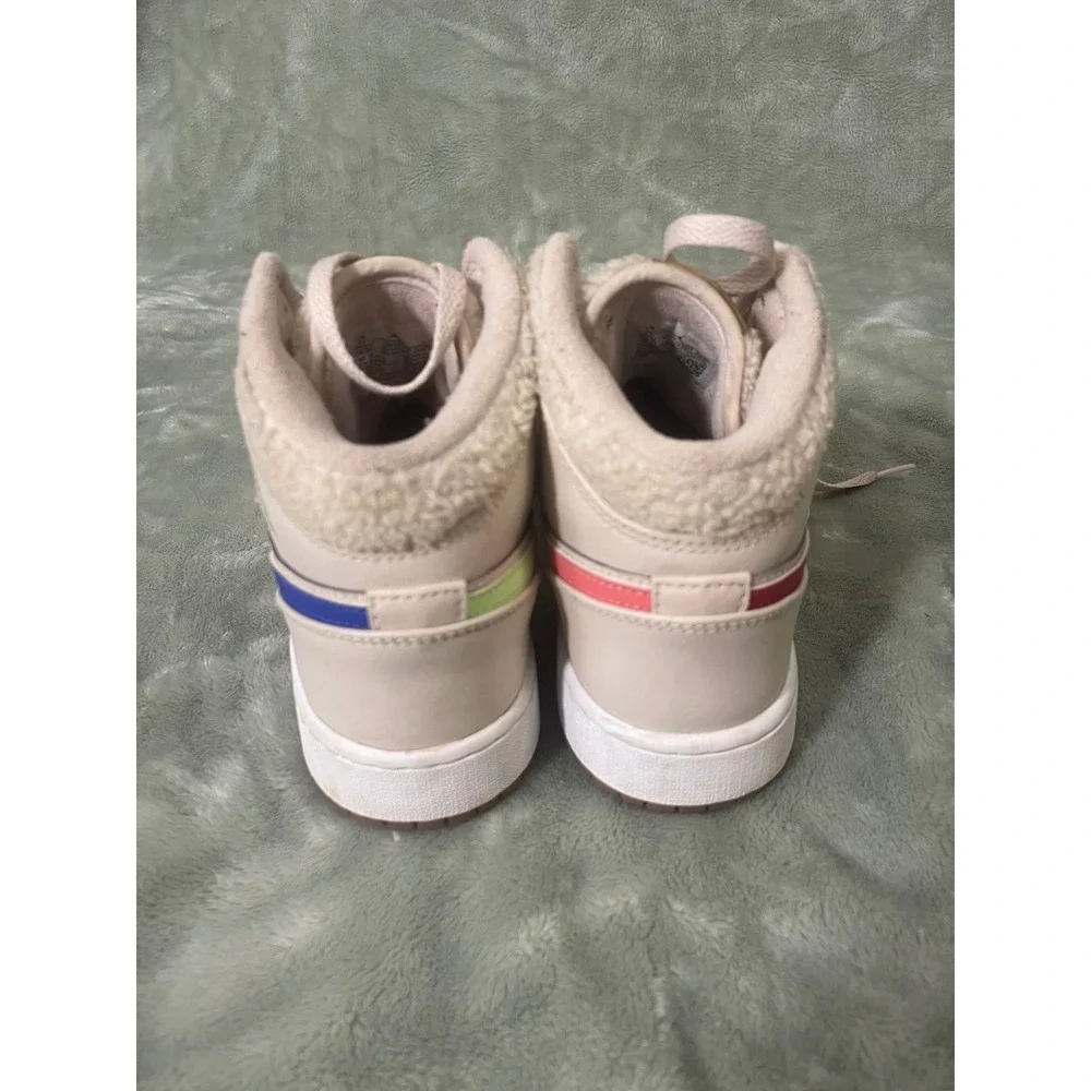 Nike Air Jordan 1 Mid SE 